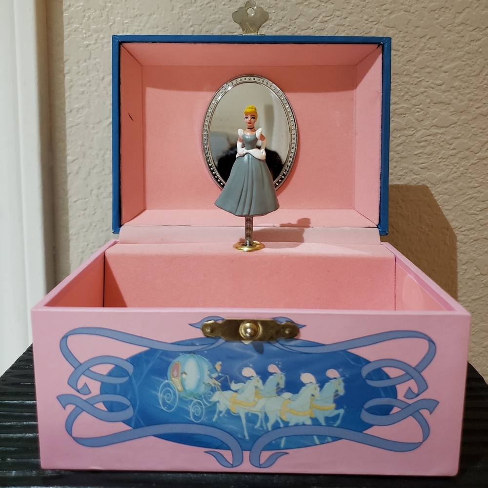 Vintage Disney Bibbidi Bobbidi Boo Music Box